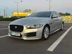 Culoareargint Utilizat 2016 Jaguar XE R-Sport Berlinǎ | 10.900 EUR