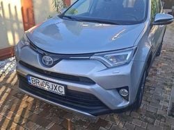 Argint Utilizat 2016 Toyota RAV4 Hybrid Luxury SUV | 17.500 EUR (Preț bun)