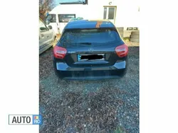 Negru Utilizat 2014 Mercedes A180 | 5.500 EUR