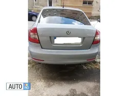 Gri Utilizat 2011 Skoda Octavia Hatchback | 3.900 EUR (Super Preț)