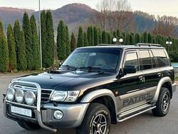 Culoarenegru Utilizat 2005 Nissan Patrol SUV | 11.890 EUR
