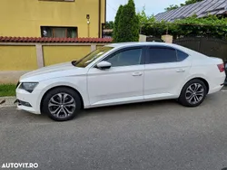 Alb Utilizat 2017 Skoda Superb Active Berlinǎ | 11.950 EUR (Puțin scump)