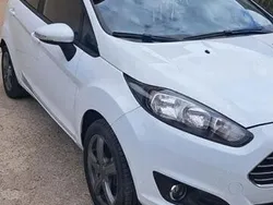 Alb Utilizat 2016 Ford Fiesta Hatchback | 6.690 EUR (Preț OK)