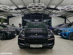 Culoarenegru Utilizat 2019 Porsche Cayenne Turbo SUV | 66.550 EUR