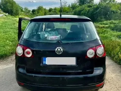 Utilizat 2007 VW Golf Plus Cross Monovolum | 2.499 EUR