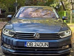 Culoarealbastru Utilizat 2015 VW Passat Highline Berlinǎ | 19.990 EUR (Scump)