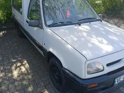 Utilizat 1994 Renault Rapid Monovolum | 1.000 EUR