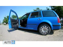 Albastru Utilizat 2002 VW Golf IV Break | 2.200 EUR (Super Preț)