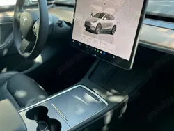 Utilizat 2023 Tesla Model Y Standard Range SUV | 39.900 EUR