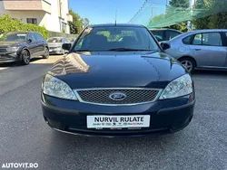 Culoarealbastru Utilizat 2006 Ford Mondeo Ambiente Berlinǎ | 2.500 EUR
