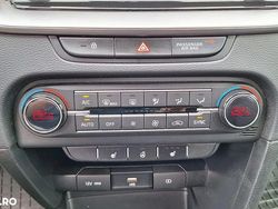 Culoarealbastru Utilizat 2022 Kia Ceed Best Hatchback | 15.000 EUR (Preț OK)