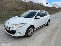 Culoarealb Utilizat 2011 Renault Mégane GrandTour Expression Break | 3.799 EUR (Preț OK)