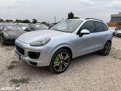 Argint Utilizat 2018 Porsche Cayenne Platinum Edition SUV | 28.900 EUR (Super Preț)