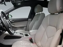 Gri Utilizat 2021 Porsche Macan SUV | 69.900 EUR