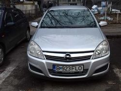 Gri Utilizat 2007 Opel Astra Hatchback | 3.300 EUR (Puțin scump)
