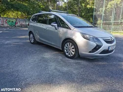 Gri Utilizat 2016 Opel Zafira Tourer Edition Monovolum | 7.490 EUR