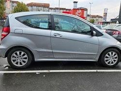 Argintiu Utilizat 2006 Mercedes A170 Hatchback | 2.100 EUR (Super Preț)