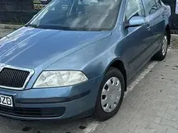 Gri Utilizat 2008 Skoda Octavia Hatchback | 3.850 EUR (Preț OK)