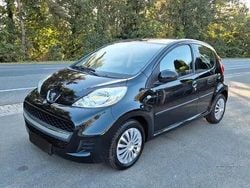 Negru Utilizat 2010 Peugeot 107 Hatchback | 3.500 EUR