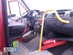 Rosu Utilizat 2005 Mercedes Sprinter Van | 7.000 EUR (Puțin scump)