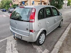 Argintiu Utilizat 2004 Opel Meriva Monovolum | 1.690 EUR (Preț OK)