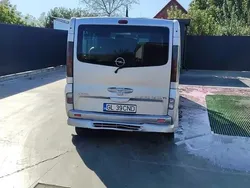 Gri Utilizat 2005 Opel Vivaro Van | 3.600 EUR (Preț bun)