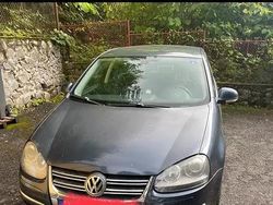 Utilizat 2008 VW Jetta Berlinǎ | 2.500 EUR