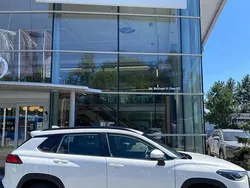 Culoarealb Utilizat 2024 Toyota Corolla Cross SUV | 30.976 EUR