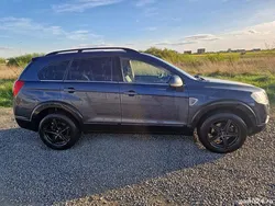 Gri Utilizat 2007 Chevrolet Captiva SUV | 4.400 EUR (Preț OK)