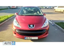 Rosu Utilizat 2006 Peugeot 207 Hatchback | 2.650 EUR