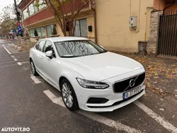 Alb Utilizat 2018 Volvo S90 Momentum Berlinǎ | 25.990 EUR (Preț OK)