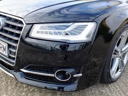 Negru Utilizat 2016 Audi S8 Comfort Berlinǎ | 30.990 EUR