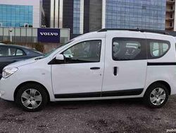 Alb Utilizat 2017 Dacia Dokker Lauréate Van | 7.950 EUR (Preț OK)