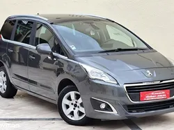 Gri Utilizat 2016 Peugeot 5008 Monovolum | 6.190 EUR (Super Preț)
