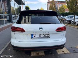Culoarealb Utilizat 2019 VW Touareg Elegance SUV | 27.900 EUR (Preț OK)