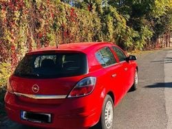 Roșu Utilizat 2009 Opel Astra Berlinǎ | 4.900 EUR