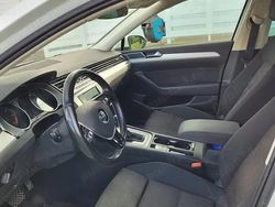 Utilizat 2017 VW Passat Berlinǎ | 6.900 EUR