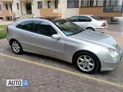 Argint Utilizat 2001 Mercedes C200 Coupe | 3.200 EUR