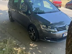 Gri Utilizat 2011 VW Sharan Monovolum | 6.800 EUR (Scump)