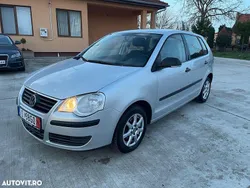 Gri Utilizat 2009 VW Polo Team Hatchback | 2.290 EUR (Preț OK)