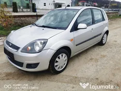 Auriu Utilizat 2006 Ford Fiesta Hatchback | 2.690 EUR (Puțin scump)