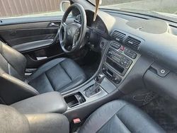 Utilizat 2002 Mercedes 220 Berlinǎ | 1.400 EUR