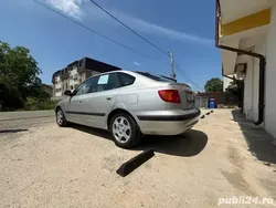 Gri Utilizat 2002 Hyundai Elantra Hatchback | 3.000 EUR