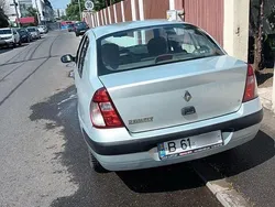 Gri Utilizat 2004 Renault Clio II Berlinǎ | 1.200 EUR (Preț bun)