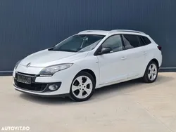 Alb Utilizat 2012 Renault Mégane GrandTour Bose Edition Break | 5.650 EUR (Scump)