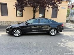 Utilizat 2011 VW Passat Berlinǎ | 7.100 EUR
