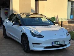 Alb Utilizat 2020 Tesla Model 3 Berlinǎ | 20.499 EUR (Preț bun)