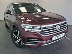 Culoaremaro Utilizat 2019 VW Touareg Elegance SUV | 34.122 EUR (Super Preț)