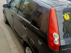 Gri Utilizat 2007 Ford Fiesta Hatchback | 1.300 EUR (Preț OK)