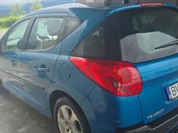 Albastru Utilizat 2008 Peugeot 207 Premium Break | 1.999 EUR